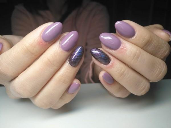 manicure dłoni fioletowe paznokcie